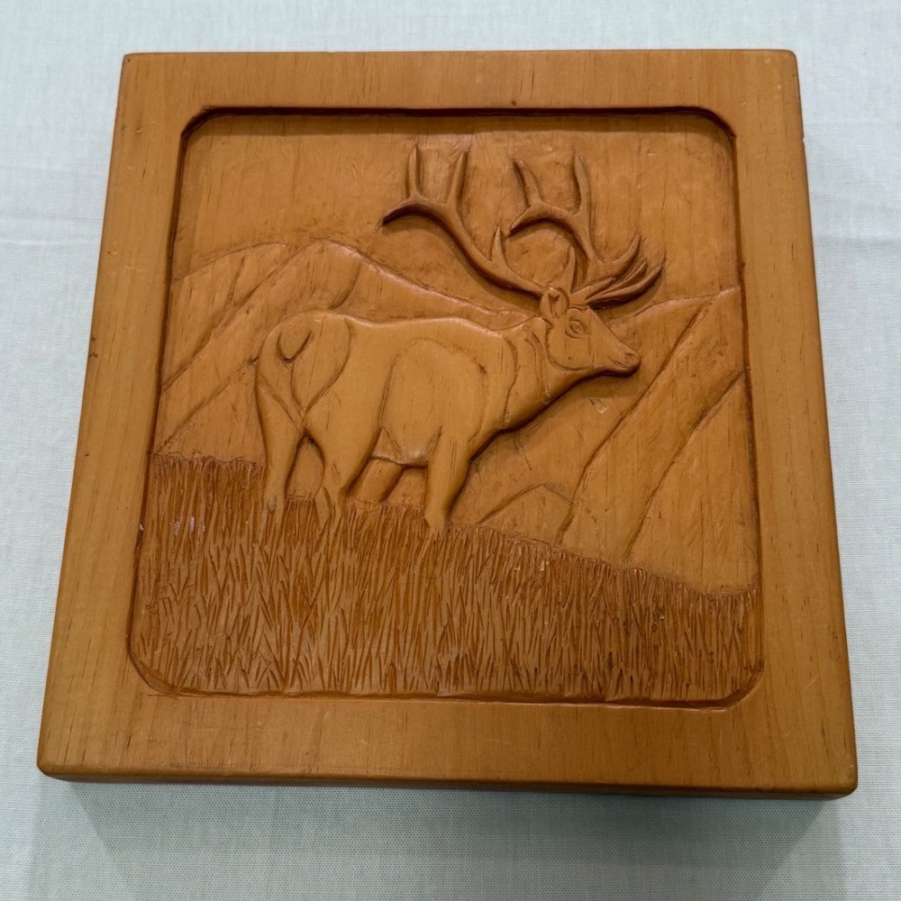 Vintage 1986 Hand Carved Wood Elk Wall Plaque 10x10 Cabin Man Cave Decor/Gift